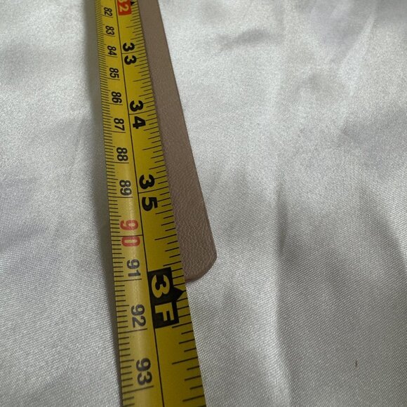 NWOT Women's Tan Belt with Gold Buckle - Picture 3 of 4
